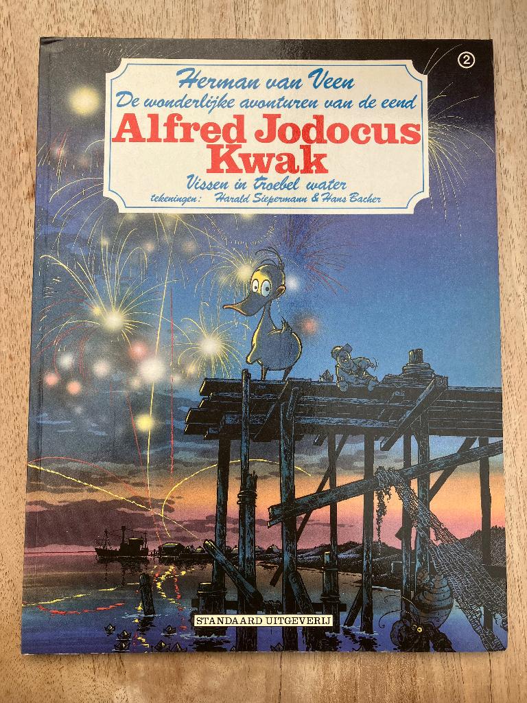 Alfred Jodocus Kwak - 2 - Vissen in troebel water, Eén stripboek, Ophalen of Verzenden, Gelezen