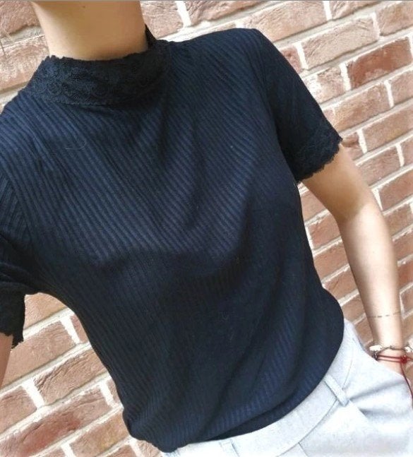 Zara t shirt noir bords dentelle t.L tb état, Kleding | Dames, T-shirts, Maat 42/44 (L), Ophalen of Verzenden, Korte mouw, Gedragen