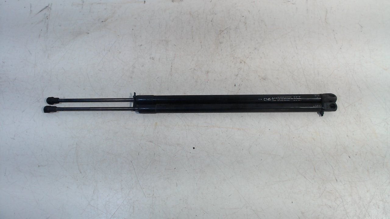 Gasdrukveerset achter Opel Antara, Onderdelen@venauto.nl, Van der Ven Autorecycling B.V., Ettenseweg 76, 4706 PB Roosendaal, The Netherlands