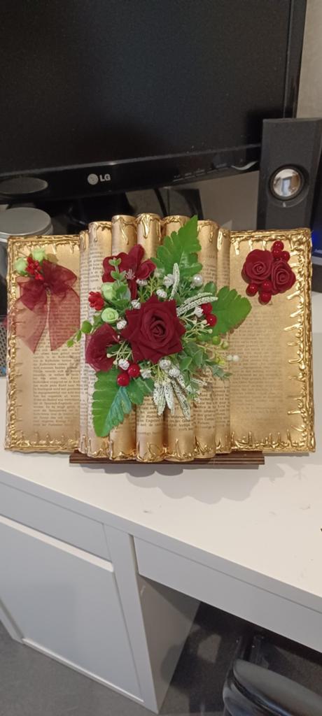 Boek bloemstuk, Huis en Inrichting, Woonaccessoires | Dienbladen, Ophalen of Verzenden