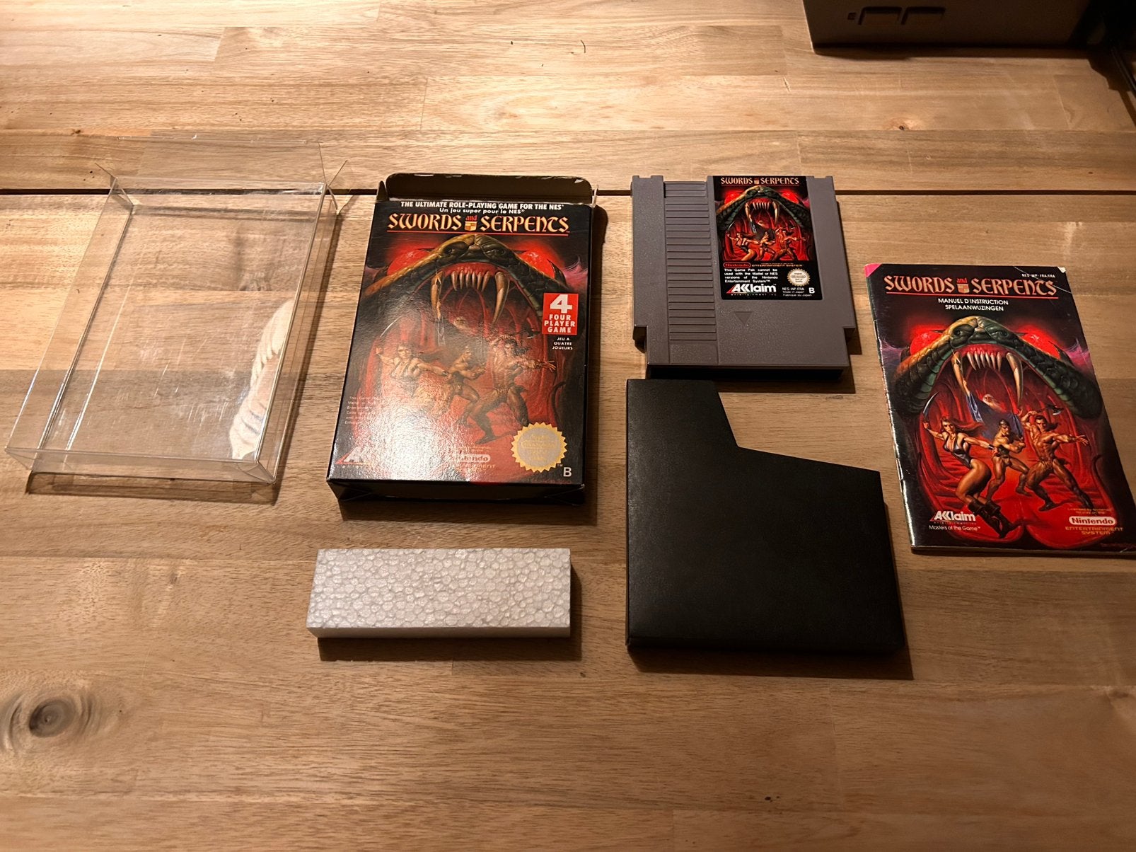 Nintendo NES game CIB - Swords & serpents, Games en Spelcomputers, Ophalen of Verzenden, Zo goed als nieuw