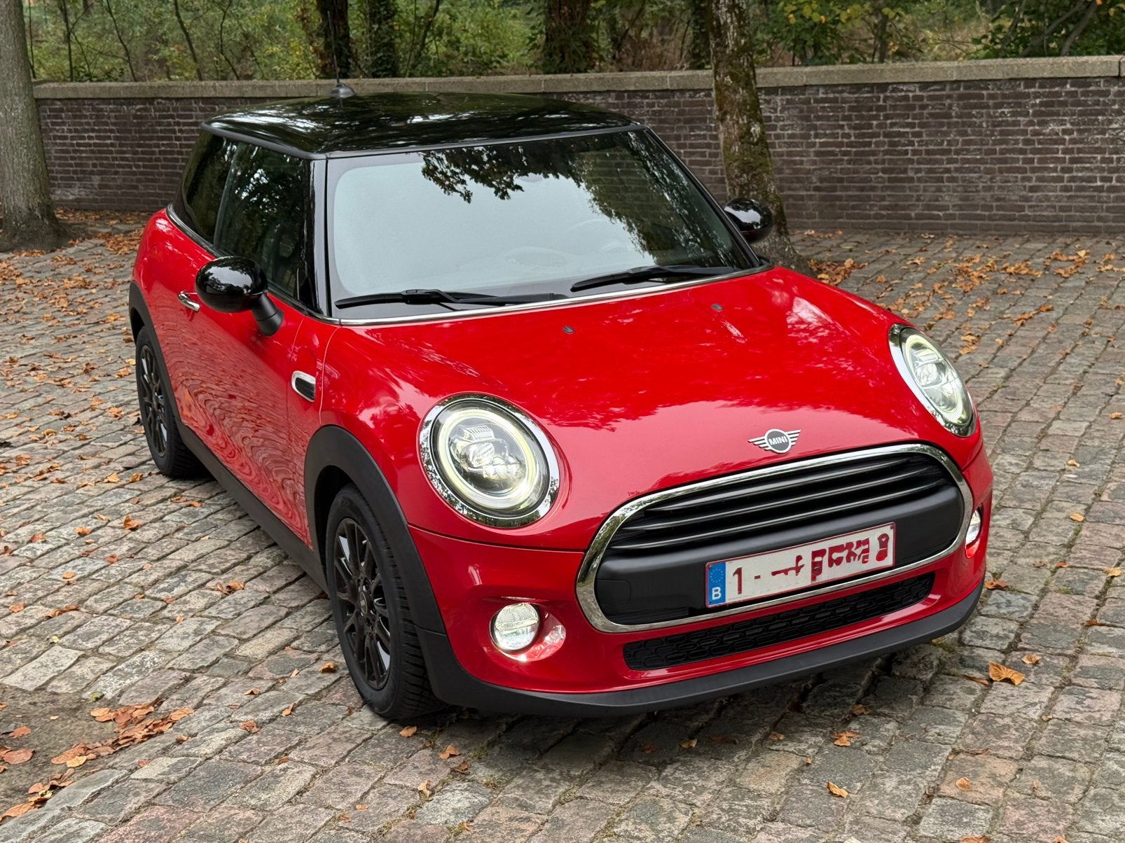 Mini Cooper à faible kilométrage avec options supplémentaire, Autos, Cuir et Alcantara, Achat, Euro 6, Boîte manuelle