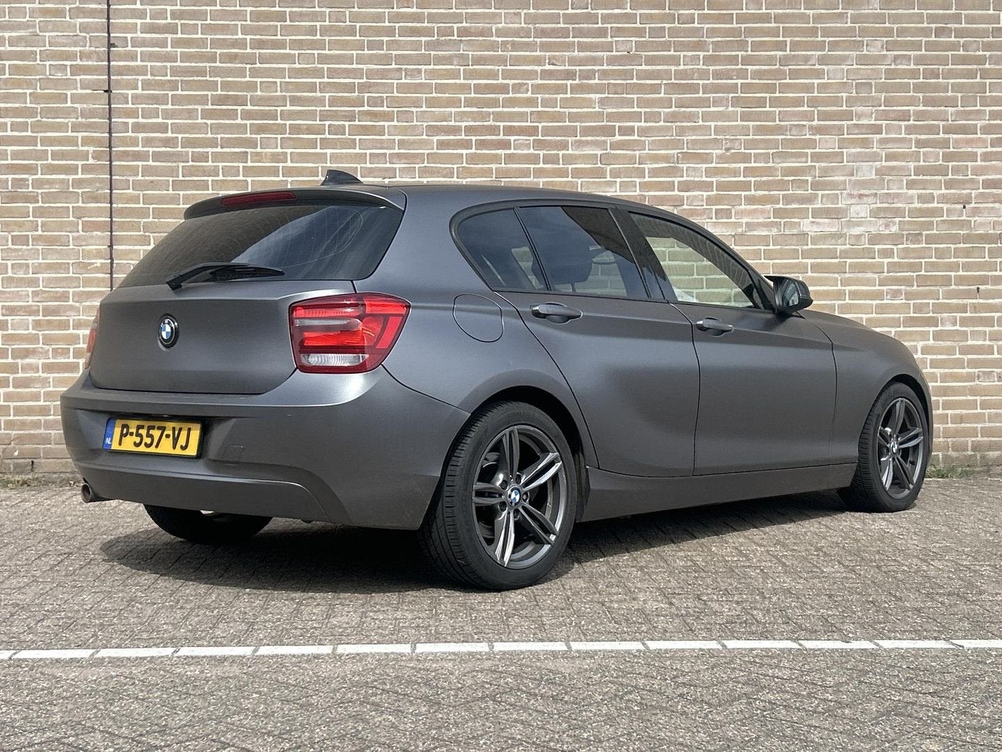 BMW 116 1-serie 116d EDE Business+ | Leder | PDC | Navi | Cl, Argent ou Gris, Achat, Entreprise, Boîte manuelle