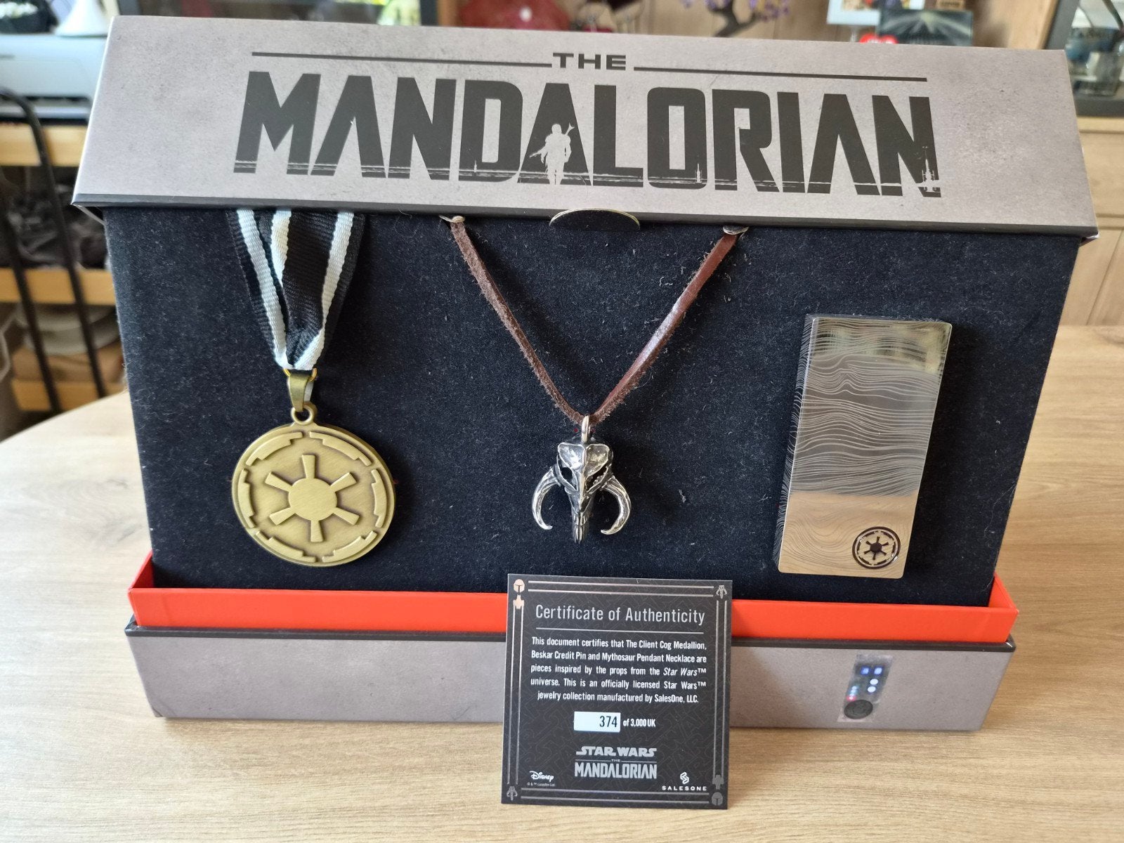 star wars the mandalorian limited 374/3000, Ophalen of Verzenden, Zo goed als nieuw
