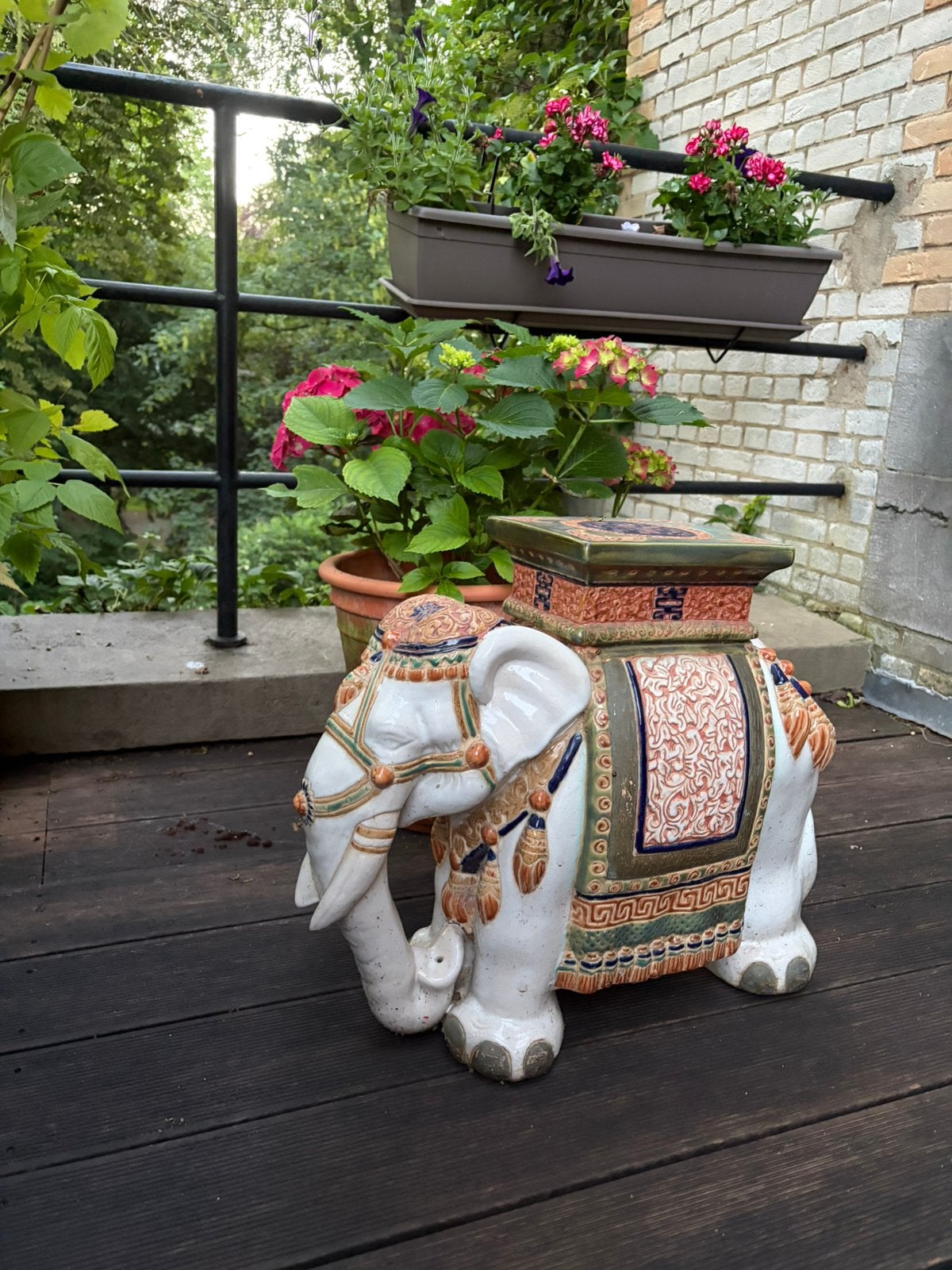 Table éléphant  vintage - porte-plantes - table d’appoint, Ophalen