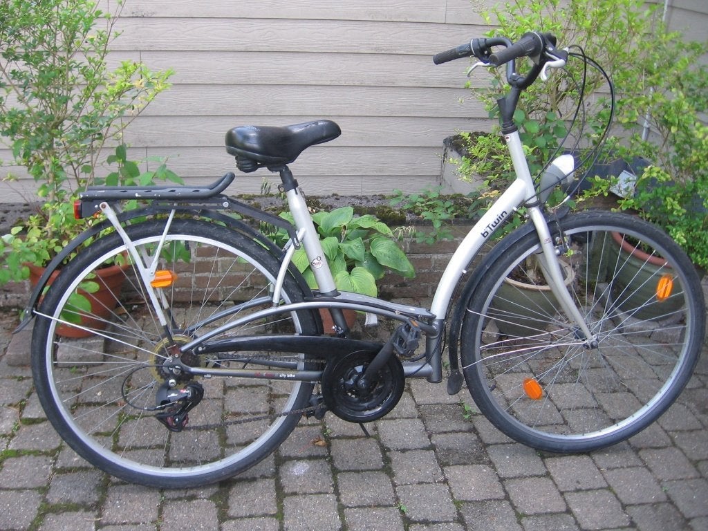 28 inch Btwin rijklare damesfiets met 7 versnellingen, Vélos & Vélomoteurs, Autres marques, Vitesses, Frein sur jante, Enlèvement