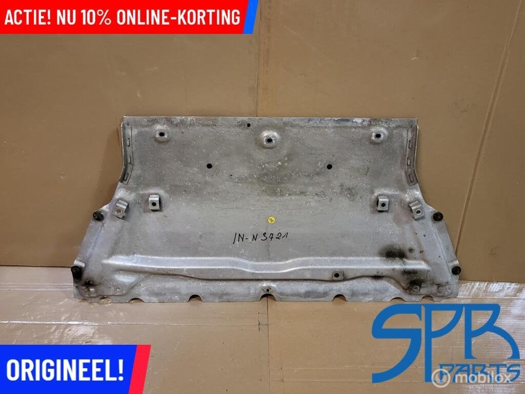 BODEMPLAAT MOTOR BESCHERMPLAAT AUDI A5 S5 F5 8W CABRIO PLAAT, Auto-onderdelen, Gebruikt, AUDI, Audi, Ophalen of Verzenden