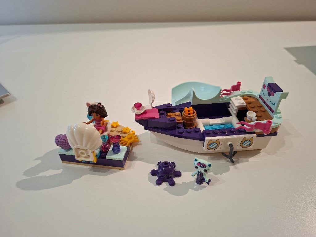 Lego Gabby's Dolhouse vertroetelschip van Gabby & Meerminkat, Ophalen, Lego, Compleet, Friends