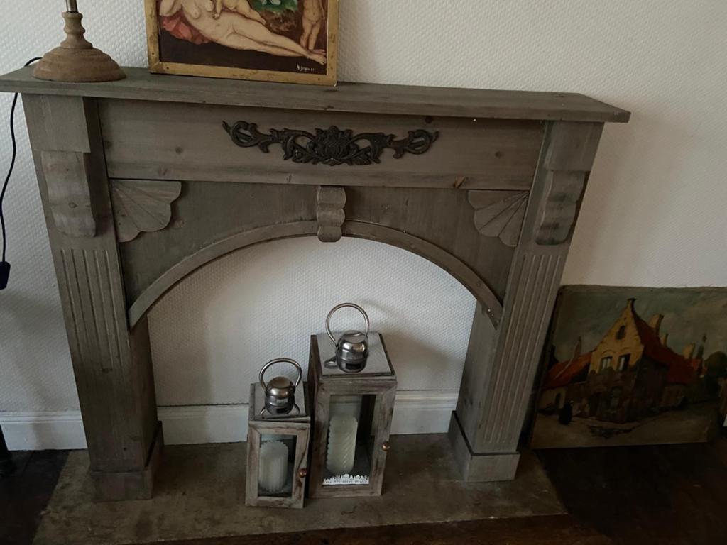 Manteau de cheminée en bois sculpté, Maison & Meubles, Cheminées