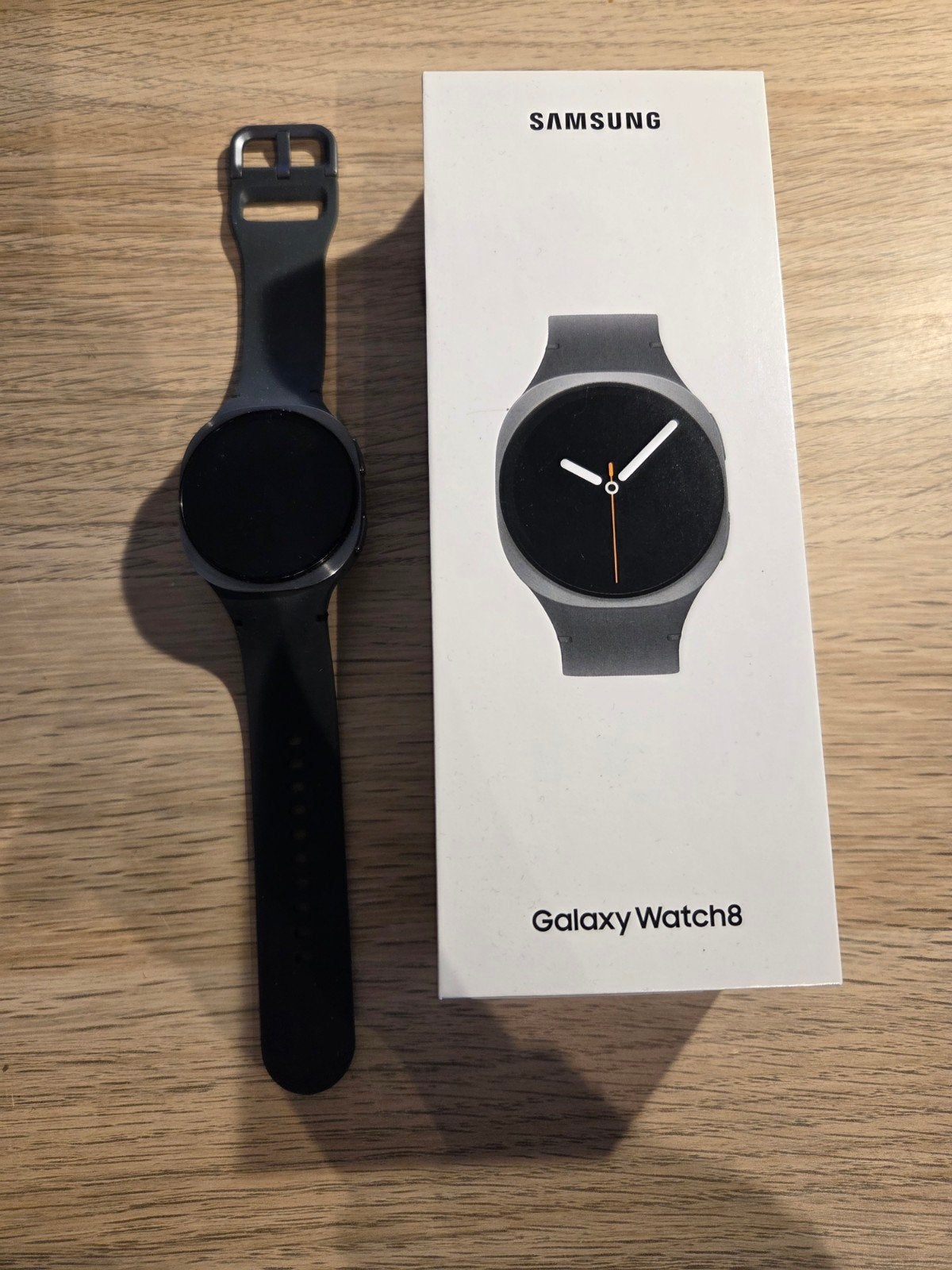 Samsung watch 8 40mm, Handtassen en Accessoires, Ophalen of Verzenden, Zo goed als nieuw, Waterdicht, Grijs