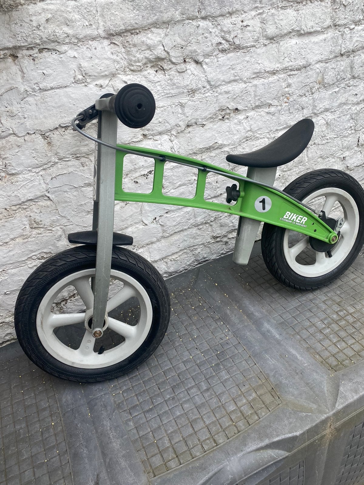 LOOPFIETS  FIRST-BIKE IN TOP👌 STAAT, Kinderen en Baby's, Ophalen, Loopfiets