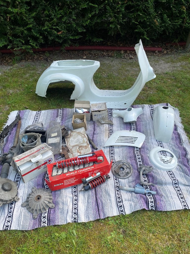 Vespa special project, Fietsen en Brommers, Scooters | Vespa, Ophalen, Tweetakt, Gebruikt, Vespa S
