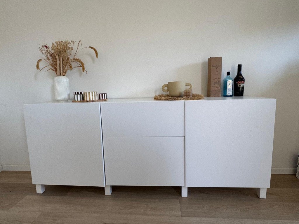 Buffet IKEA Besta 180 cm blanc, 25 à 50 cm, Avec tablette(s), 150 à 200 cm, Scandinavisch