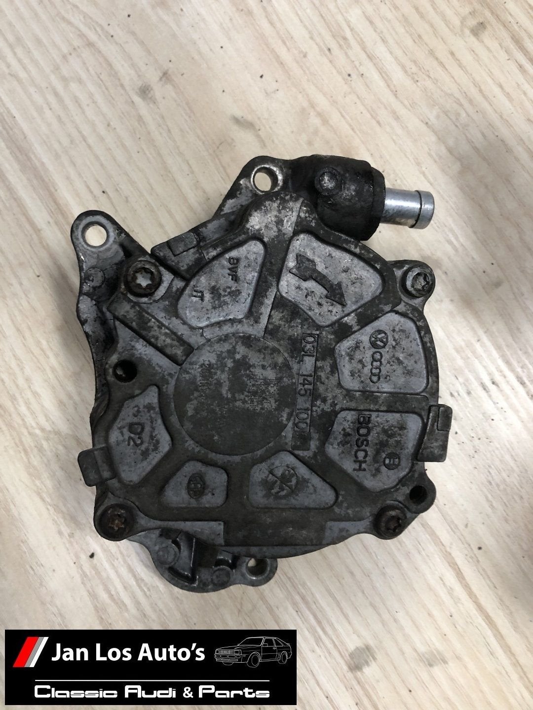 VW Transporter T5 vacuumpomp 2.0 TDI BiTdi 03L145100f, Volkswagen, -, Utilisé, -