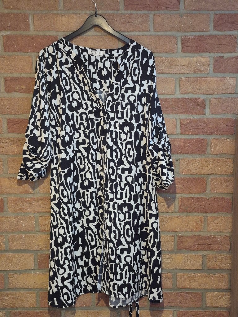 Jurk voor het tussenseizoen, Kleding | Dames, Ophalen of Verzenden, Nieuw, Maat 46/48 (XL) of groter, Knielengte