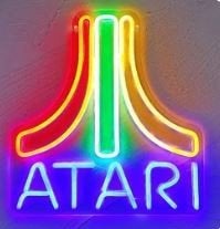 Éclairage plastique avec logo de console de jeu Atari, Maison & Meubles, Neuf, Autres styles, Enlèvement ou Envoi, Plastique