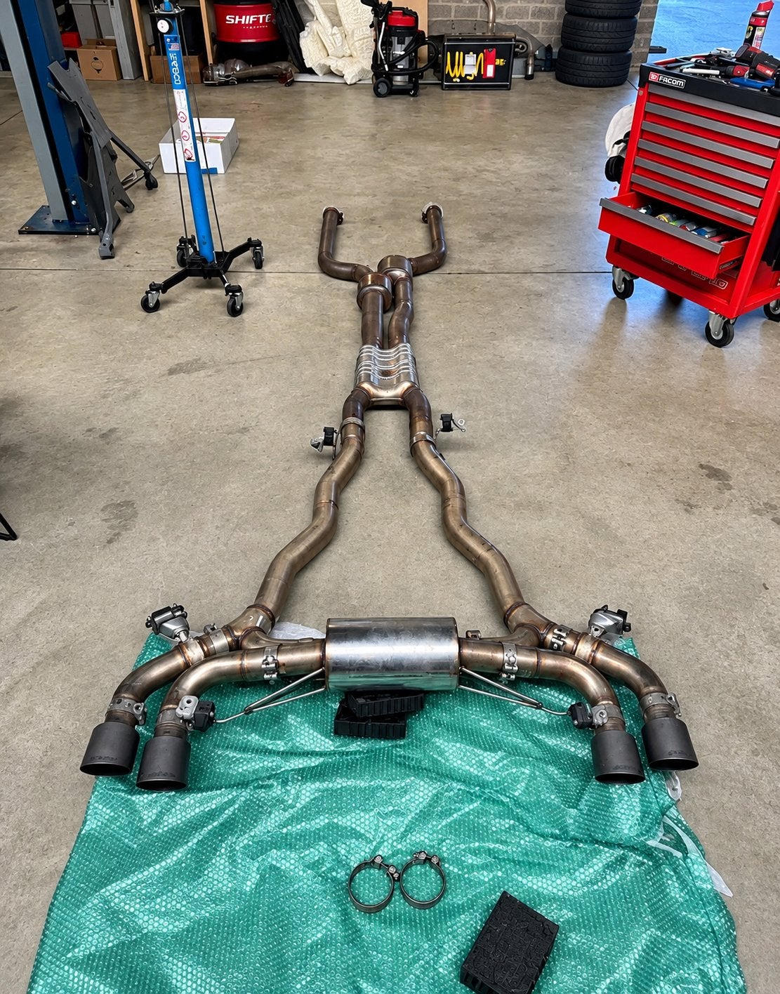 Milltek ligne d’échappement M5 F90 Silencieux, Ophalen, Gebruikt, BMW