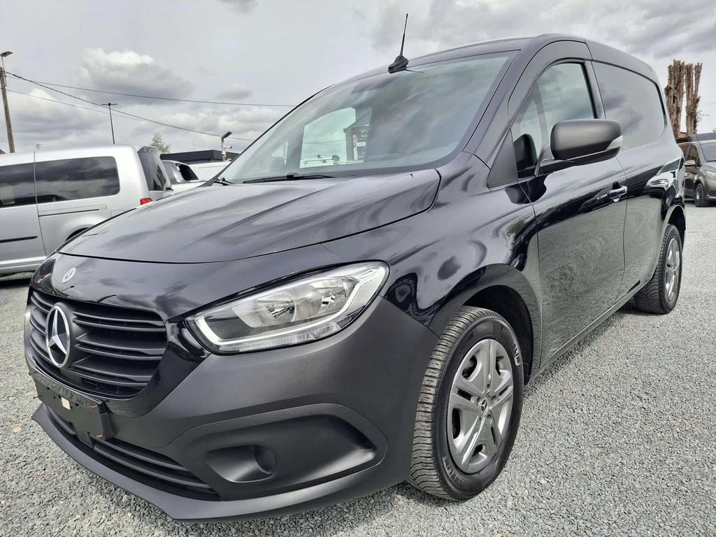 Mercedes-Benz Citan 113 essence (bj 2023), Auto's, Stof, 4 cilinders, https://public.car-pass.be/vhr/7da7e216-f6ab-47f7-9ba0-786c0bbd8c0f