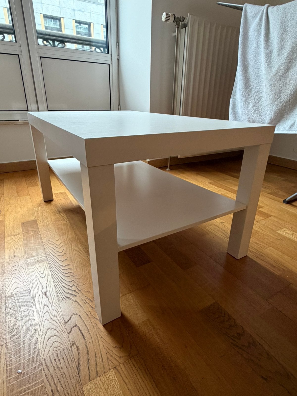 Table blanche IKEA, 50 à 100 cm, Comme neuf, Enlèvement, 50 à 100 cm