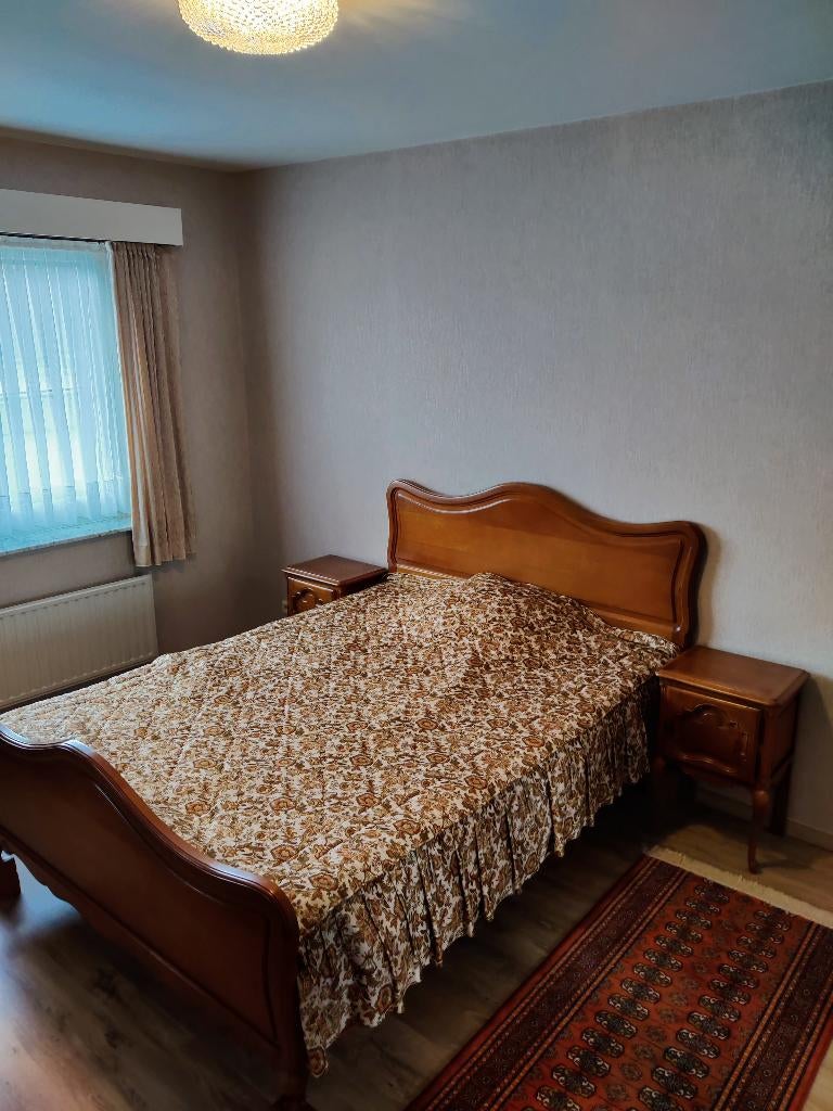 Bed 1m40x2m, Huis en Inrichting, Slaapkamer | Bedden, Ophalen, Gebruikt, Bruin, Klassiek