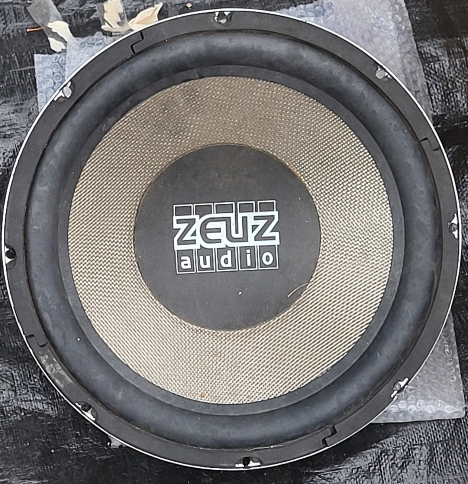 enceinte (Basse), Enlèvement, Utilisé