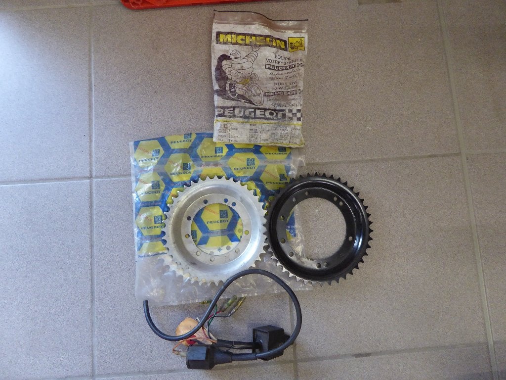 Peugeot bromfiets onderdelen, Vélos & Vélomoteurs, Enlèvement, Neuf, Peugeot 103 mbk 51 motobecane