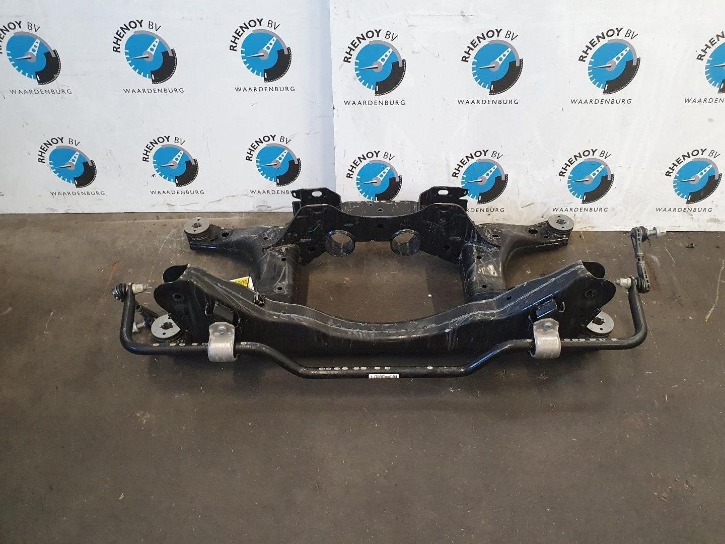 FORD KUGA VIGNALE SUBFRAME ACHTER 2020, Autos : Pièces & Accessoires, Autres pièces automobiles, Utilisé, ARN reconnu, Stiba membre