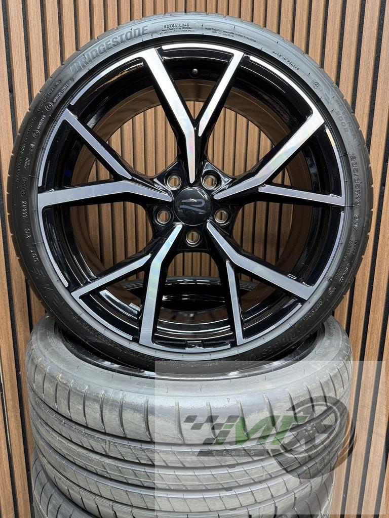 19" Vw Golf GTI R GTE RLine ESTORIL queenstown 235 35 OEM, Auto-onderdelen, Banden en Velgen, 19 inch, -, -, Banden en Velgen