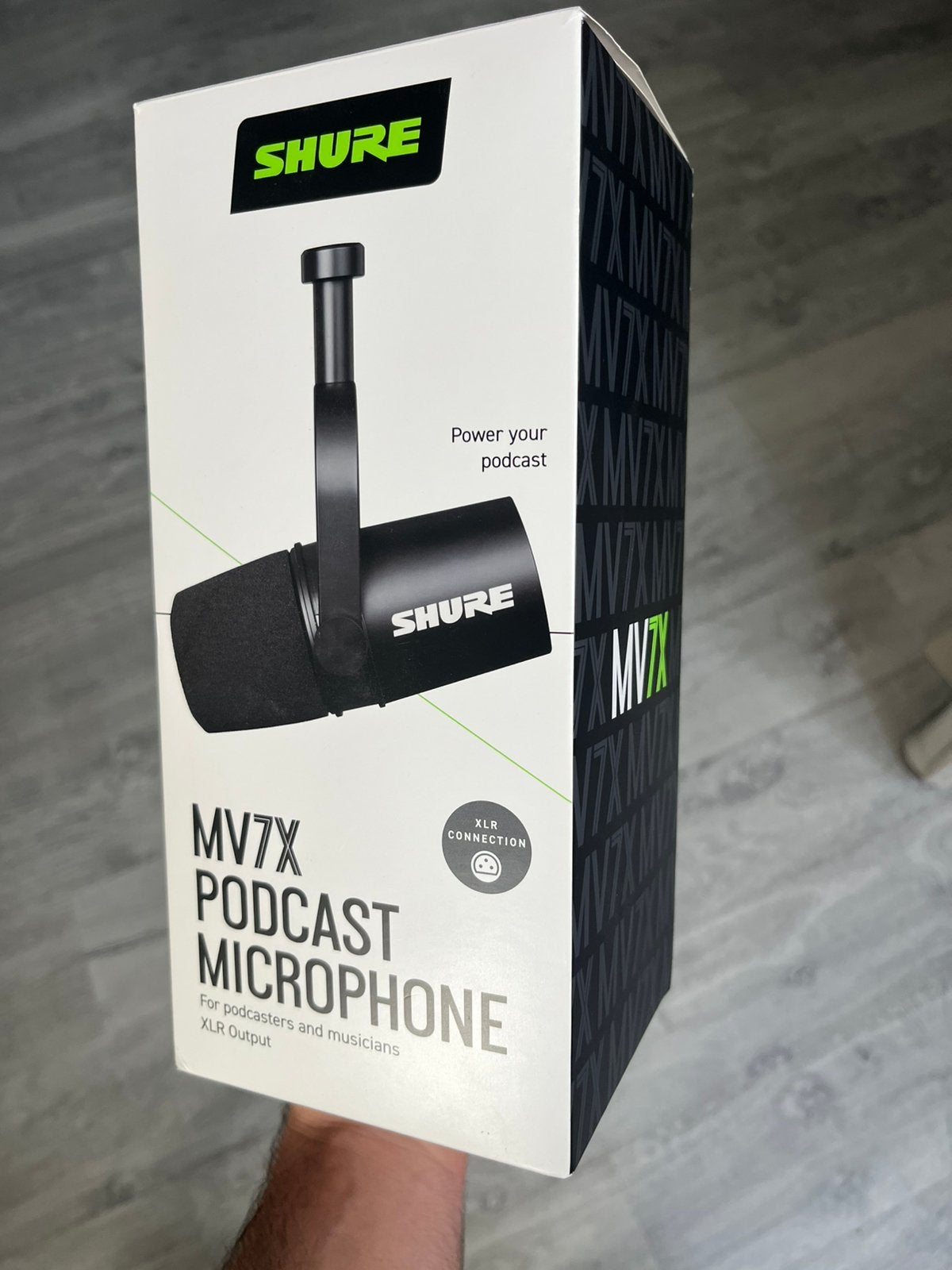 Microphone Shure MV7X + câble d'extension XLR + adapter USBC, Enlèvement, Comme neuf, Micro studio