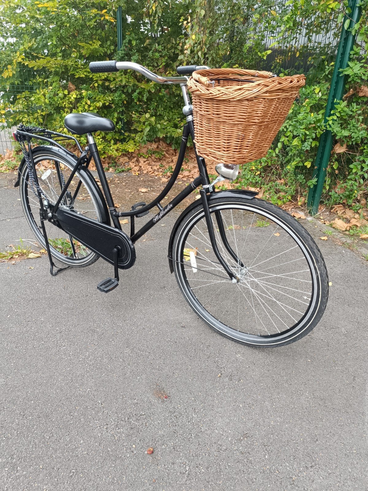 HIGHLANDER 28 inch Nederlandse fiets met mand 

 Inches a, Fietsen en Brommers, Ophalen, 53 tot 56 cm, Velgrem, Zo goed als nieuw