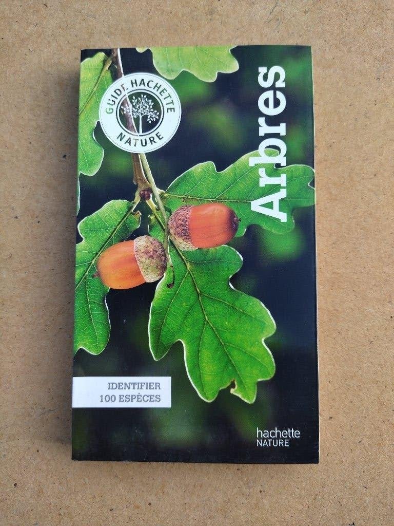 Arbres - Identifier 100 espèces, H. Hofmann, Enlèvement ou Envoi, Comme neuf, Fleurs, Plantes et Arbres
