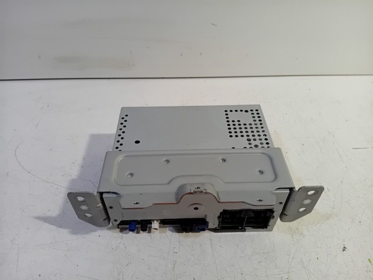 Radio Ford Fiesta, Ophalen of Verzenden, Van der Ven Autorecycling B.V., Onderdelen@venauto.nl, Ettenseweg 76, 4706 PB Roosendaal, The Netherlands