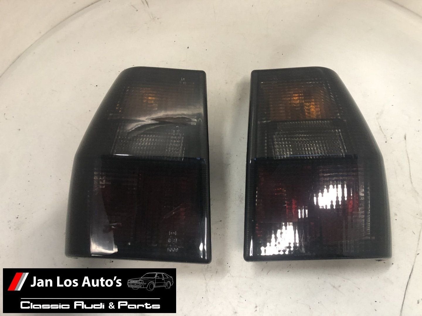 Audi  quattro / Coupe B2 typ 85 Achterlicht set zwart Nieuw, Gebruikt, -, -, -