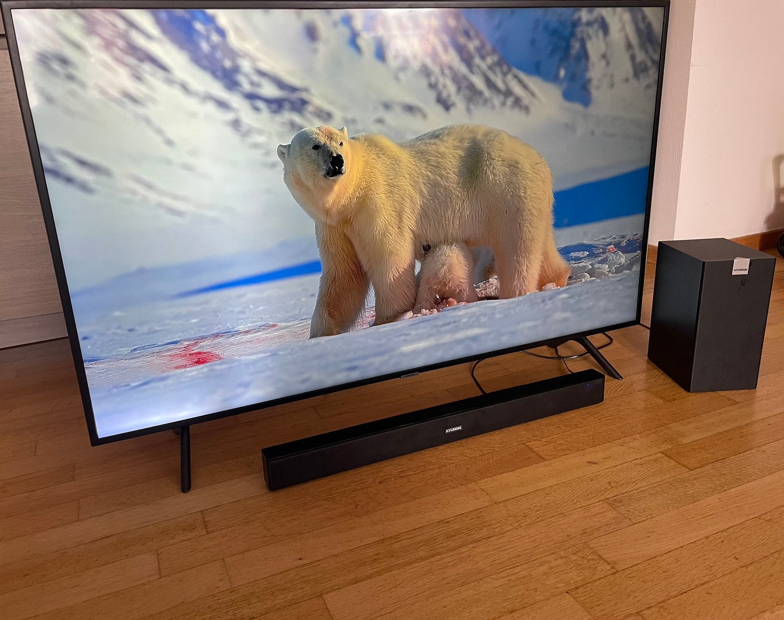 Smart TV Samsung en Soundbar Hyundai, Audio, Tv en Foto, Televisies, Ophalen, Zo goed als nieuw, Samsung, Smart TV