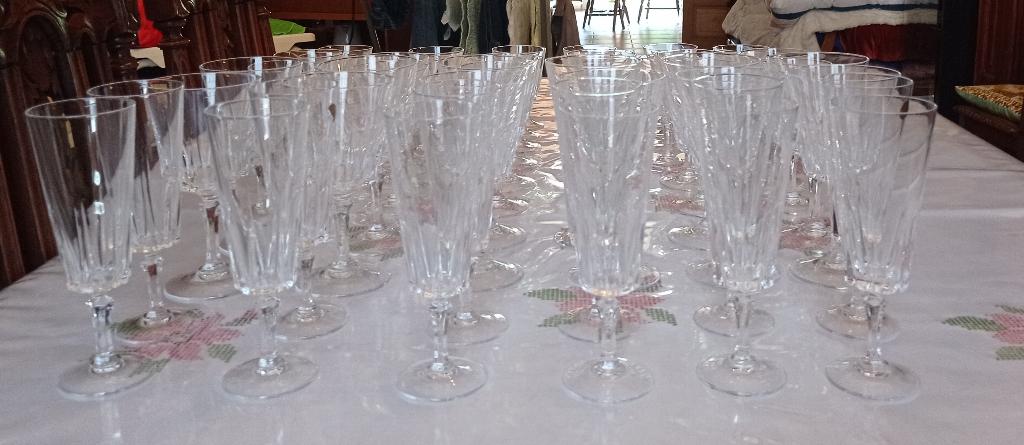 Service complet de verres en cristal d'Arques "Versailles", Enlèvement