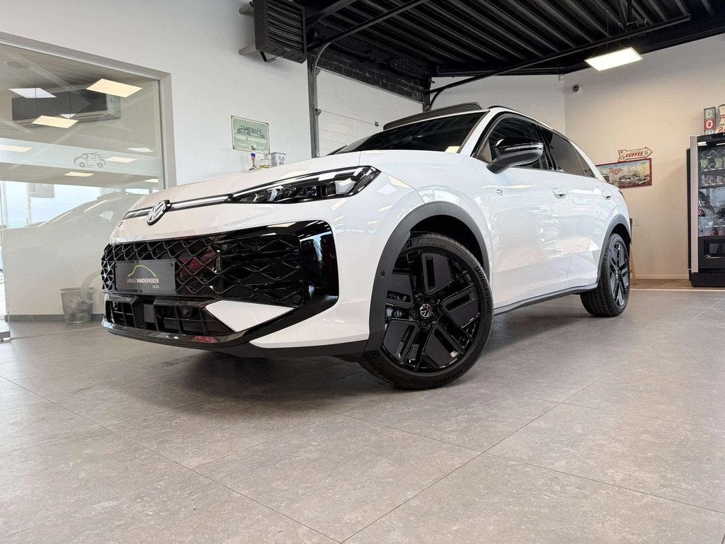 Volkswagen T-Roc T-Roc 1.5 TSI R-Line DSG NEW * black pack *, Auto's, Volkswagen, Te koop, T-Roc, ABS, Adaptive Cruise Control