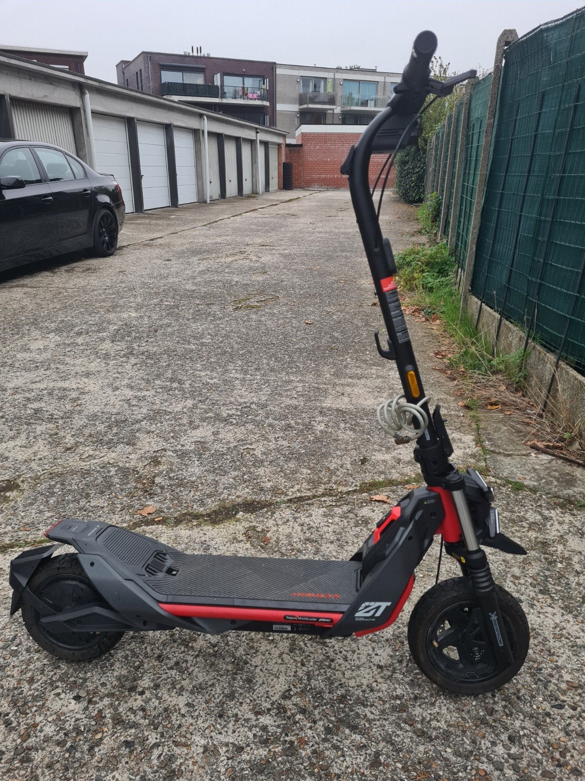 Segway  ZT3 Pro elektrische step zwart-rood, Fietsen en Brommers, Ophalen, Zo goed als nieuw, Elektrische step (E-scooter), Segway ZT 3 pro