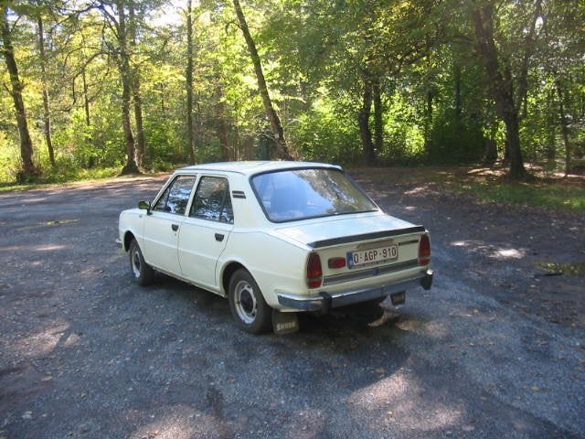 Skoda 105S, foto 2