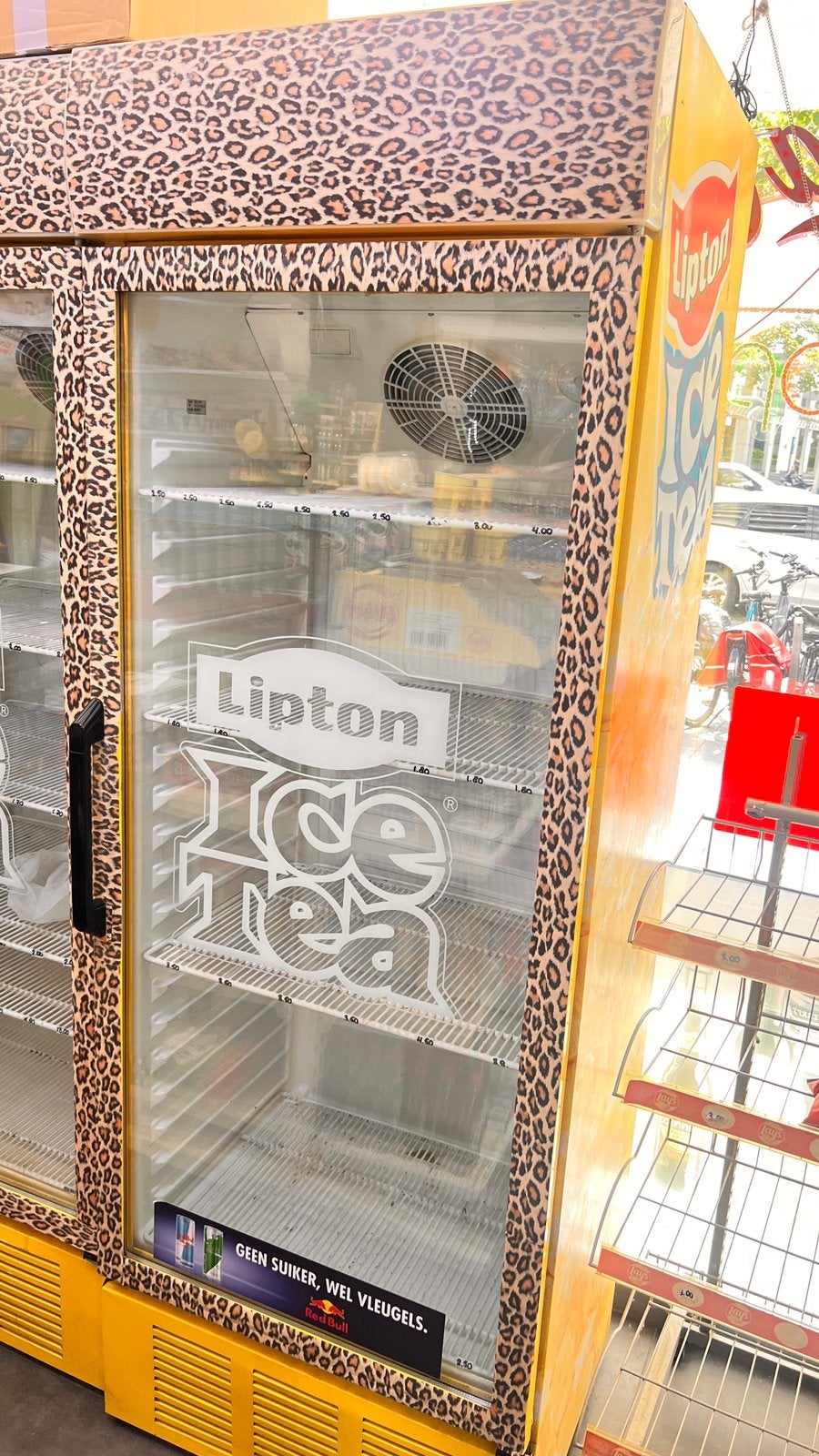 Frigo, Zakelijke goederen, Ophalen