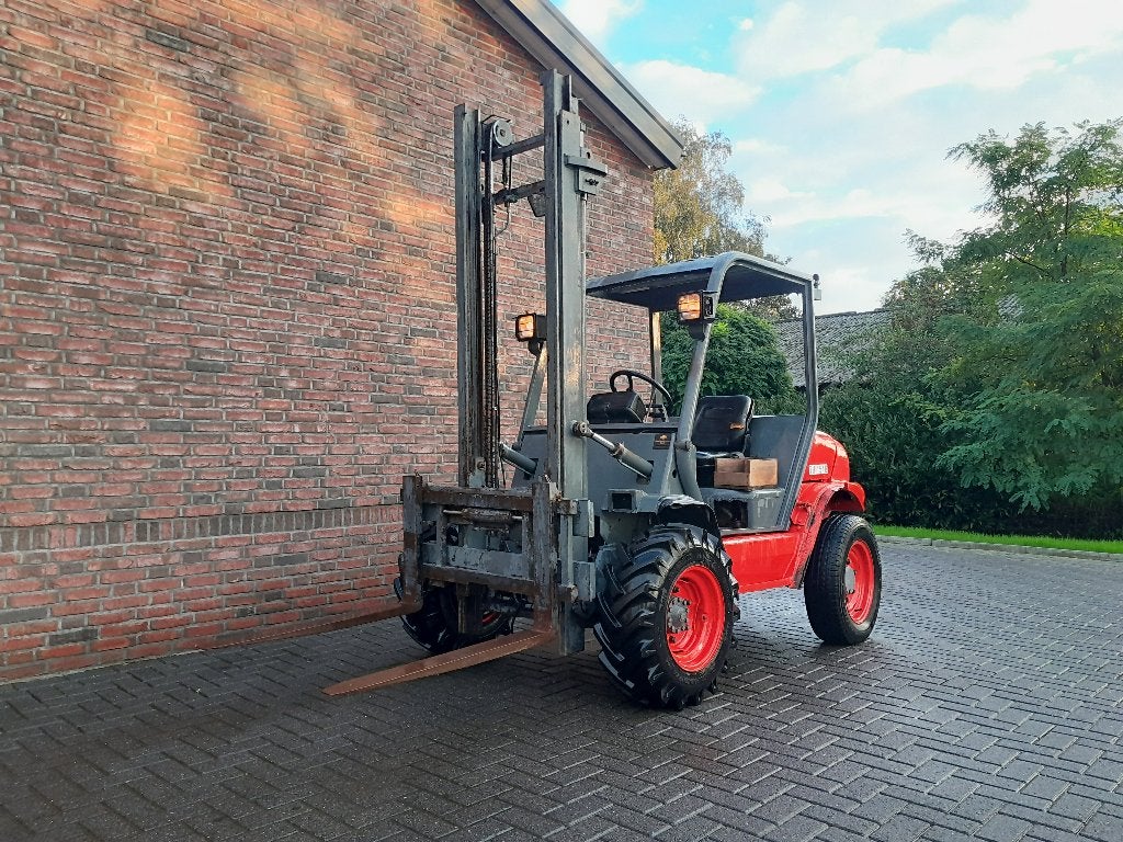 Lichte Diesel Terreinheftruck, Enlèvement