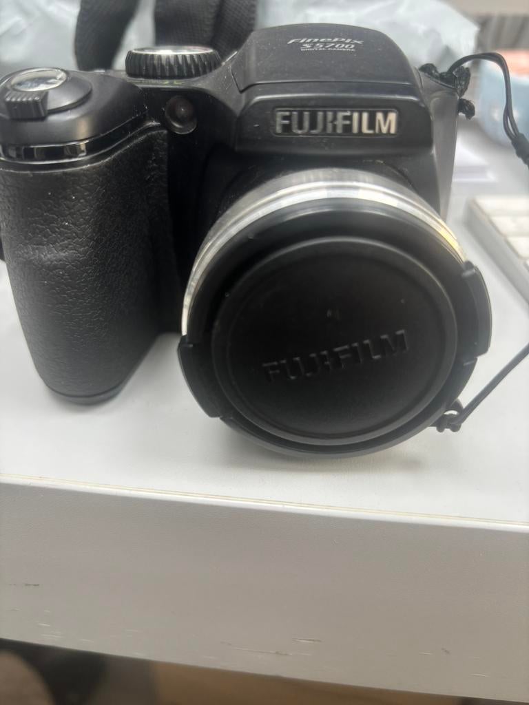 Fujifilm Finepix s5700, Audio, Tv en Foto, Fotocamera's Digitaal, Ophalen, Zo goed als nieuw