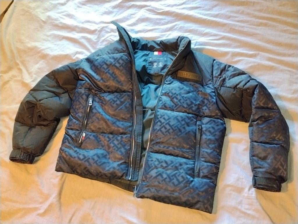 Tommy Hilfiger waterafstotend pufferjack met dons. Lim. Edit, Ophalen