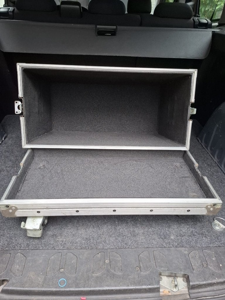 Flight-case robuste, Enlèvement, Comme neuf, Haut-parleur ou Amplificateur, Flight case