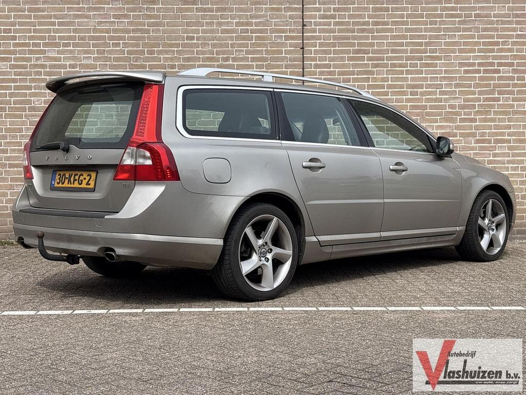 Volvo V70 2.4 D5 Summum | Leder | Climate | Cruise | PDC | T, Auto's, Volvo, V70, Parkeersensor, Zilver of Grijs, Te koop