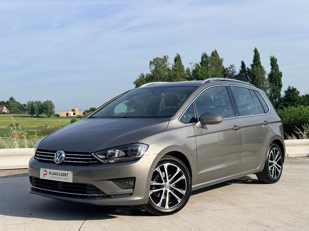 VW Golf Sportsvan 1.2 TSI Highline DSG *PCD/GPS/ACC/17''alu*, Autos, Volkswagen, Entreprise, Achat, Golf Sportsvan, ABS, Phares directionnels