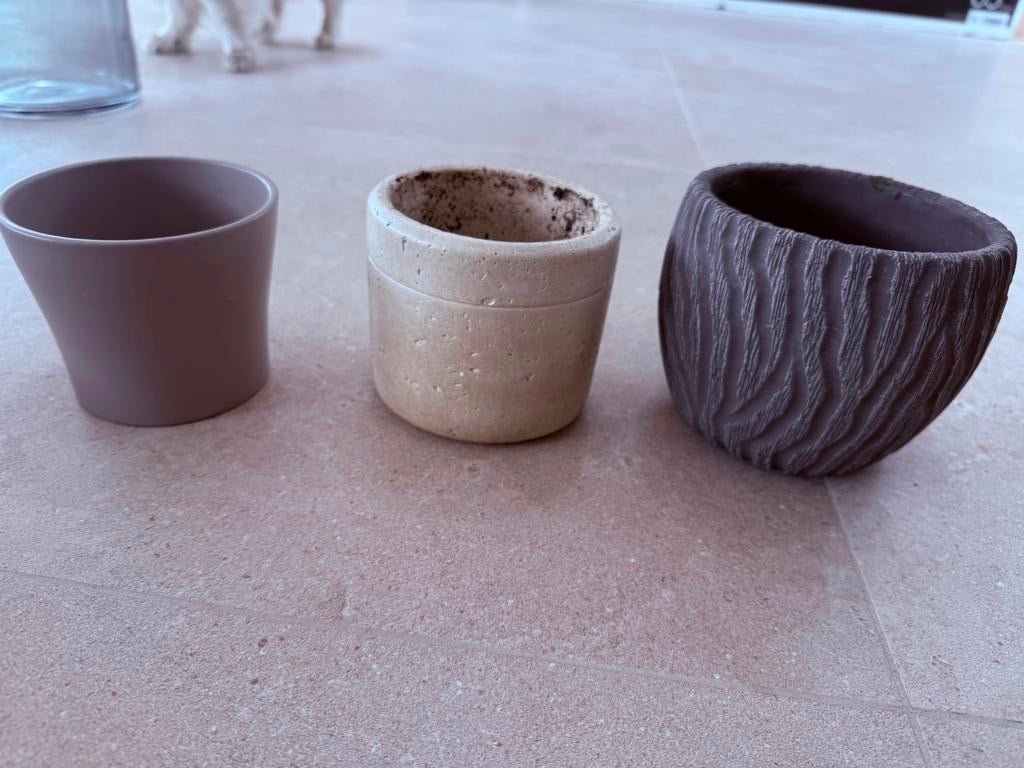 3 EURO ALLES, Tuin en Terras, Bloempotten, Ophalen, Zo goed als nieuw