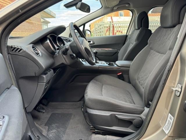 Peugeot 3008 1.6i "GARANTIE" cruise/clima/trekhaak/benzine!, Auto's, Voorwielaandrijving, Euro 5, Zwart, 4 cilinders