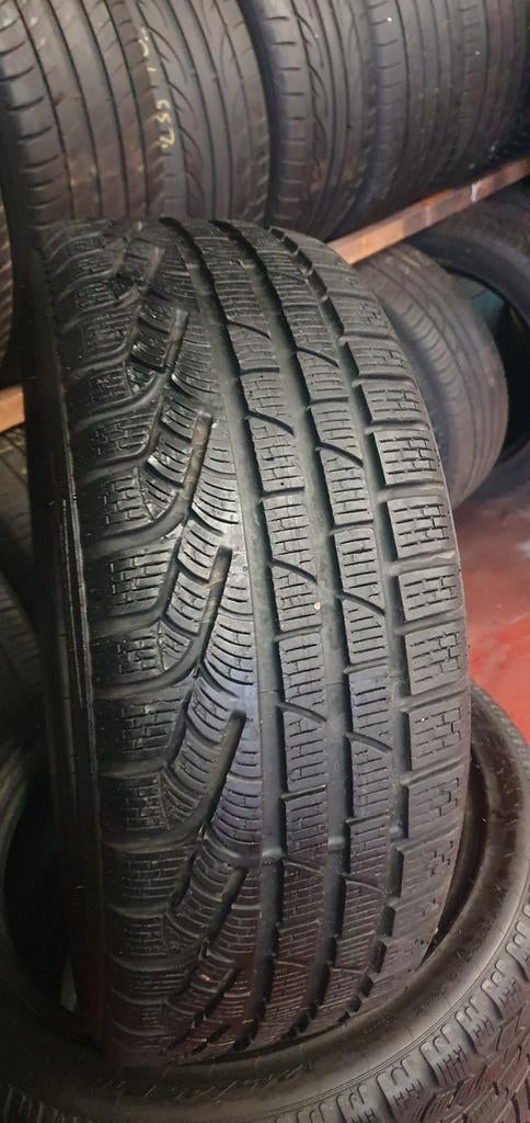215/45R18 PIRELLI TOP QUALITÉ AVEC MONTAGE ET ÉQUILIBRAGE, Autos : Pièces & Accessoires, Commande, Enlèvement