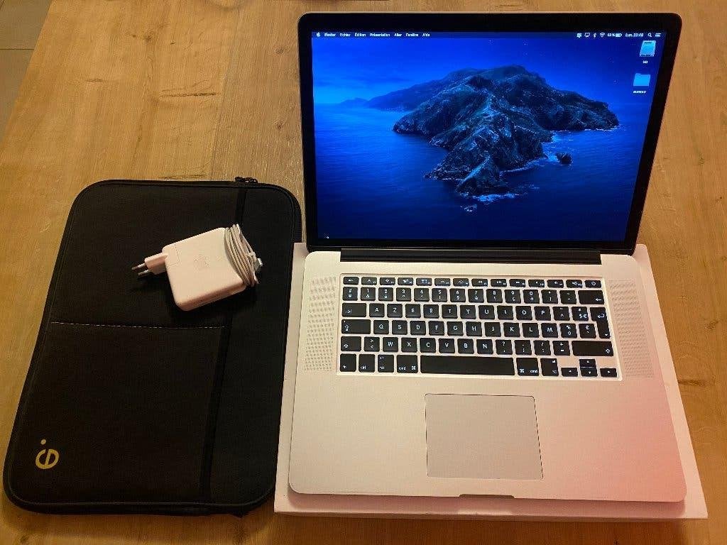 Apple MacBook Pro 15, Computers en Software, Ophalen, Gebruikt, 256 GB, 2 tot 3 Ghz
