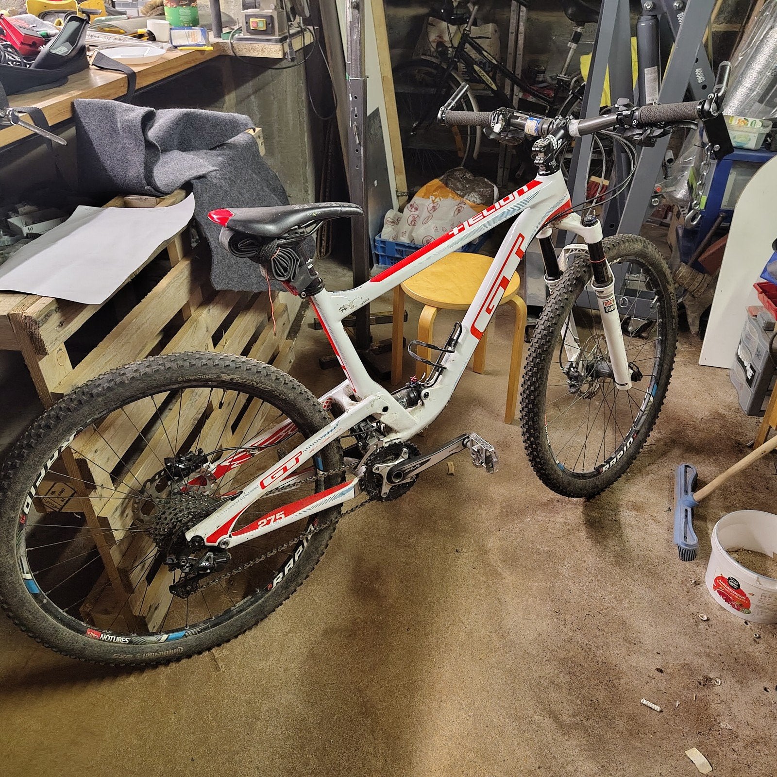 VTT GT HELION CARBON EXPERT 27,5" All Montaign, Fietsen en Brommers, Ophalen, Gebruikt, GT